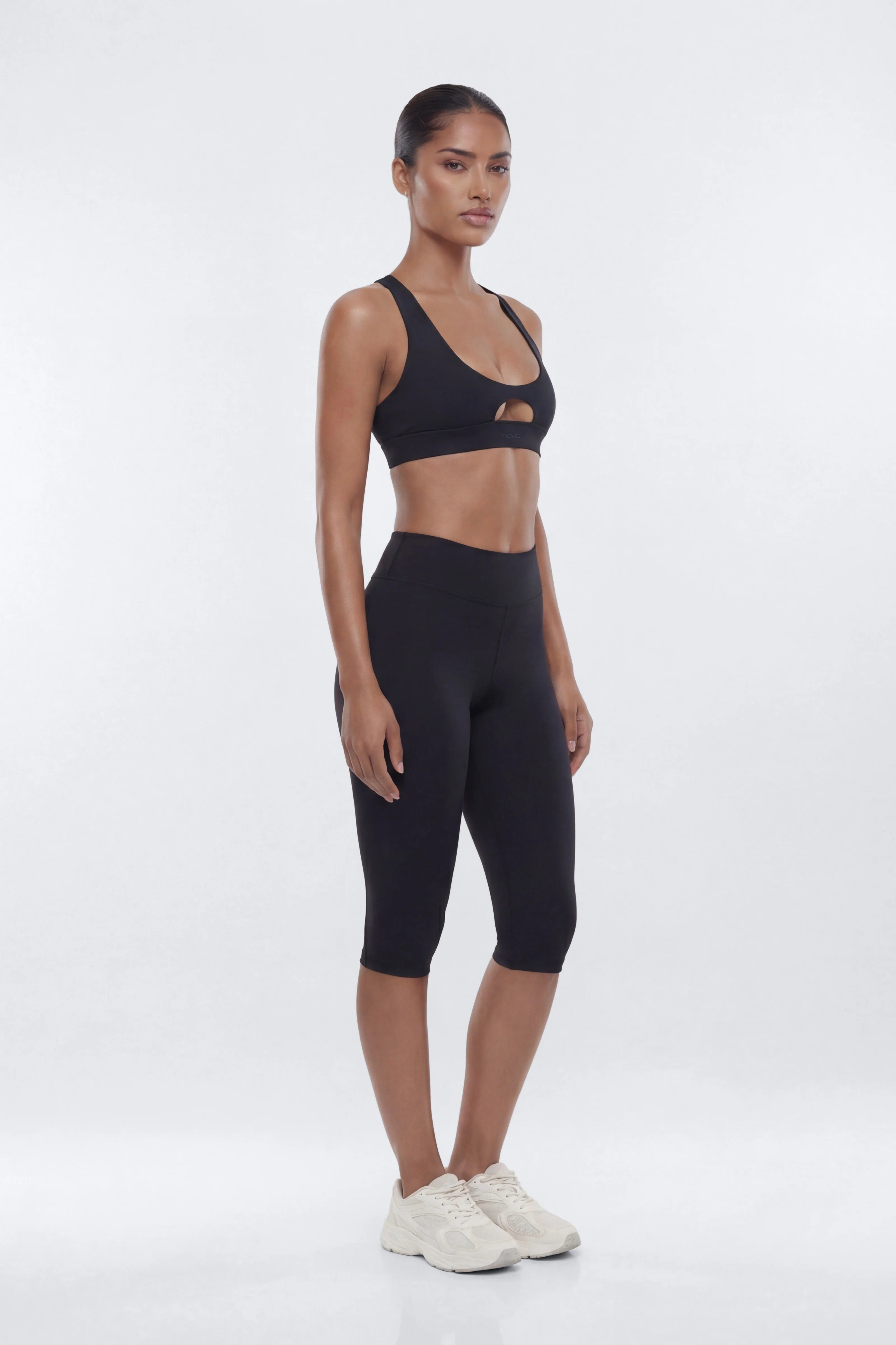 Cut-Out X-Back Sports Bra – Black