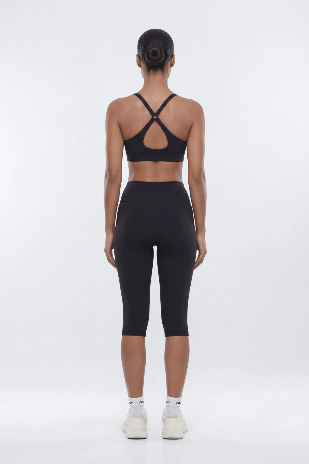 Cut-Out X-Back Sports Bra – Black